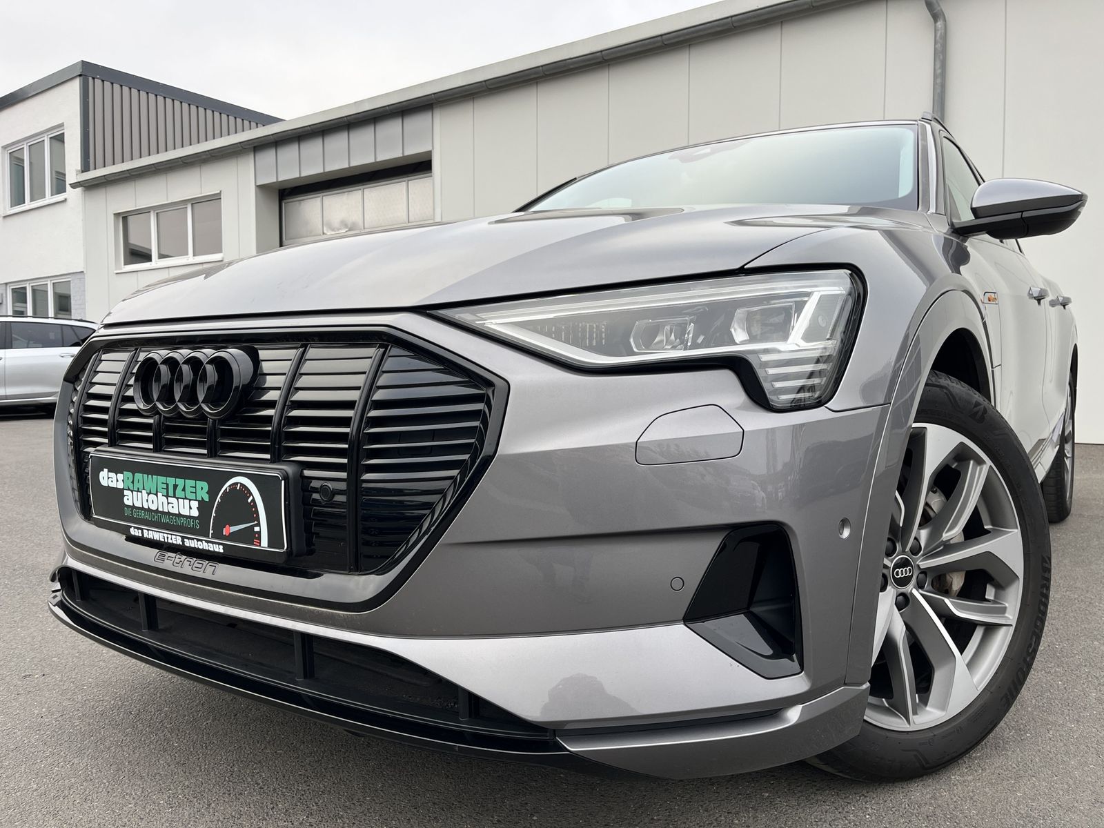AUDI e-tron Advanced 20 Zoll Optikp. AHK-Vorb. B&amp;O 4-