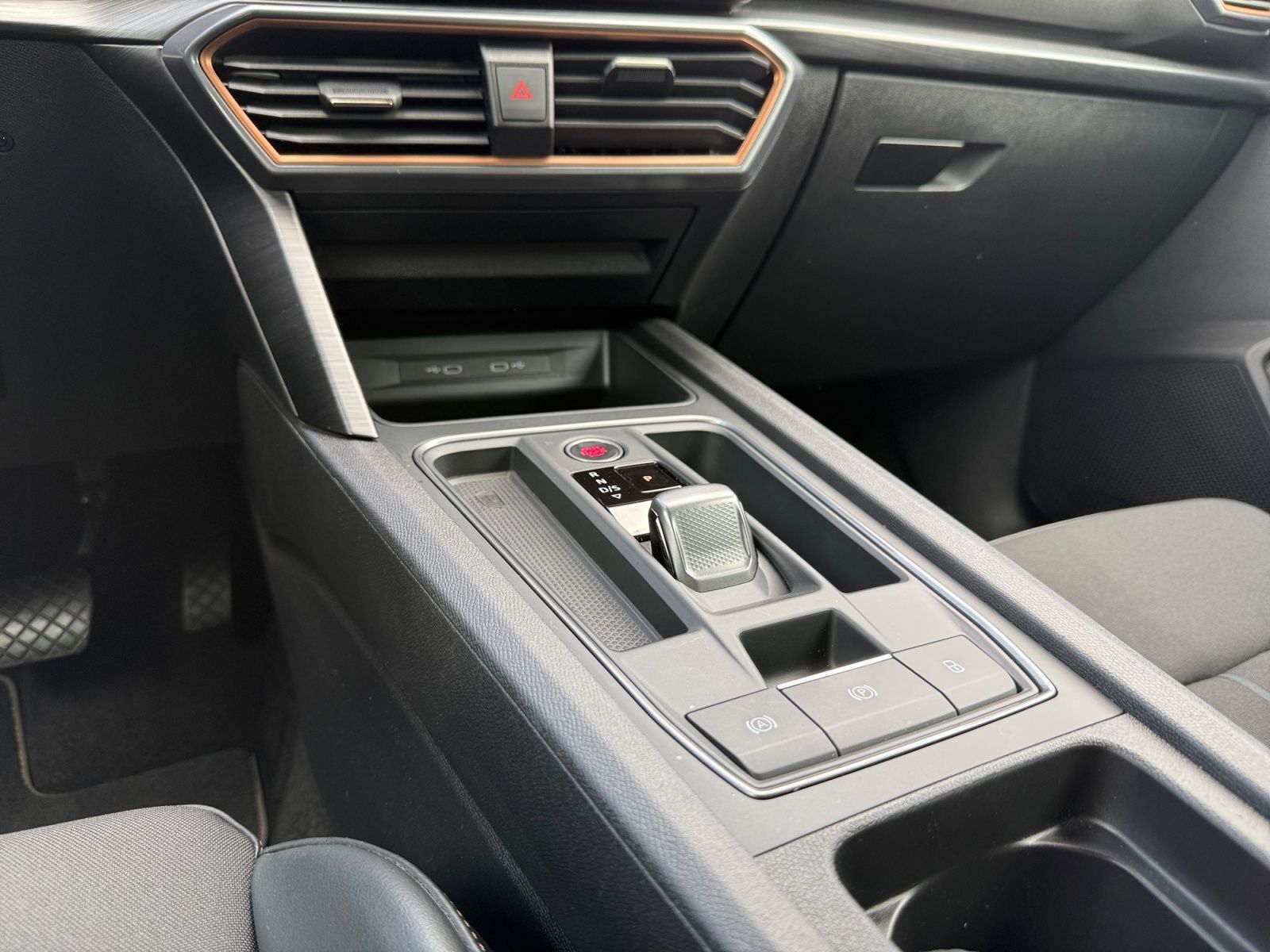 Fahrzeugabbildung CUPRA Formentor 2,0 TDI 4Drive DSG ACC RFK MEMORY