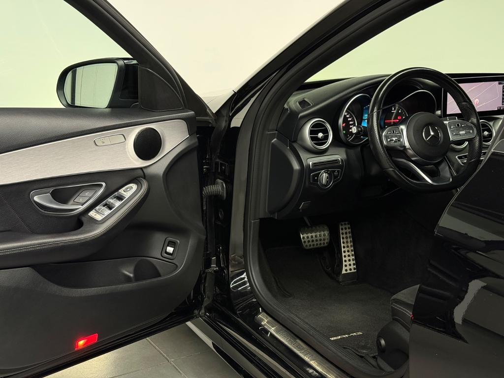 Mercedes-Benz C 220d Limo. AMG Line, Foto 25 von 44