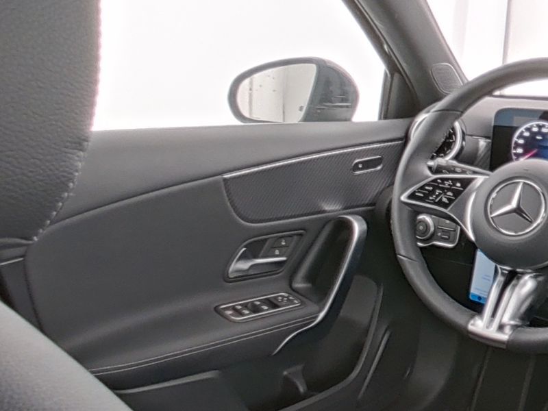 Mercedes-Benz A 180 Progressive Advanced LED SHZ MBUX Kamera foto 5