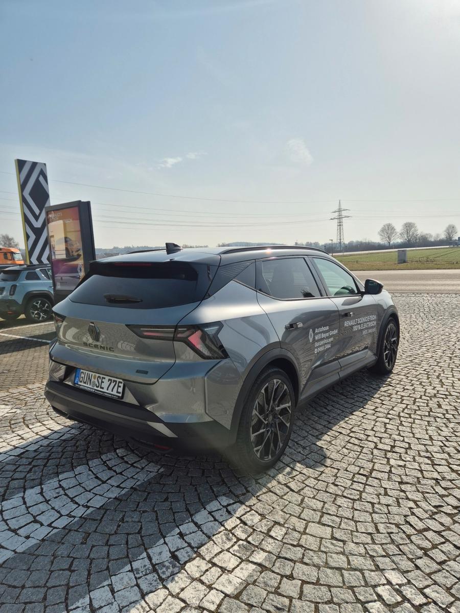 Renault Scenic E-TECH Esprit Alpine 220 Long Range