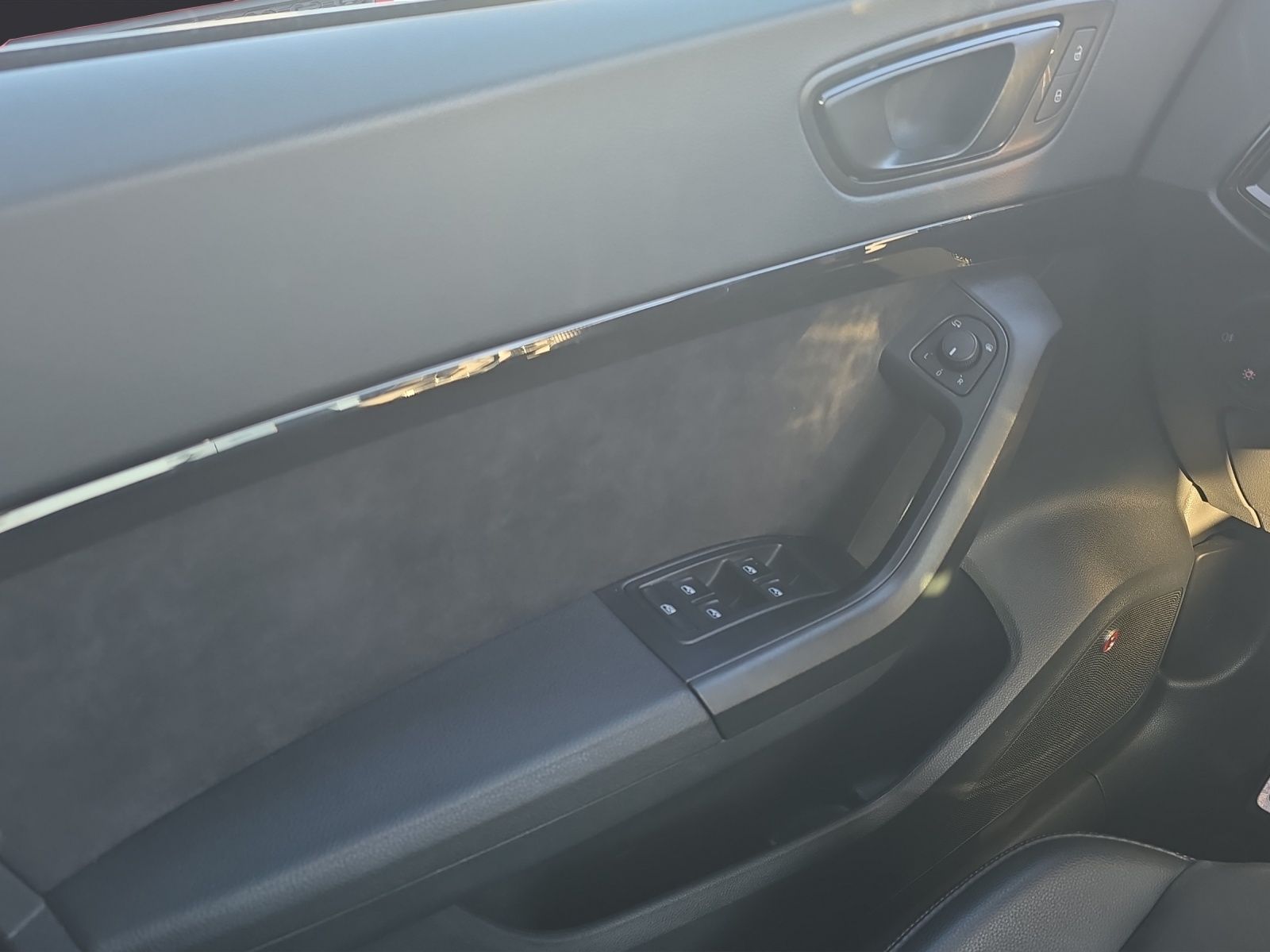 Fahrzeugabbildung CUPRA Ateca Basis 4Drive Klimatronik LM Panoramadach