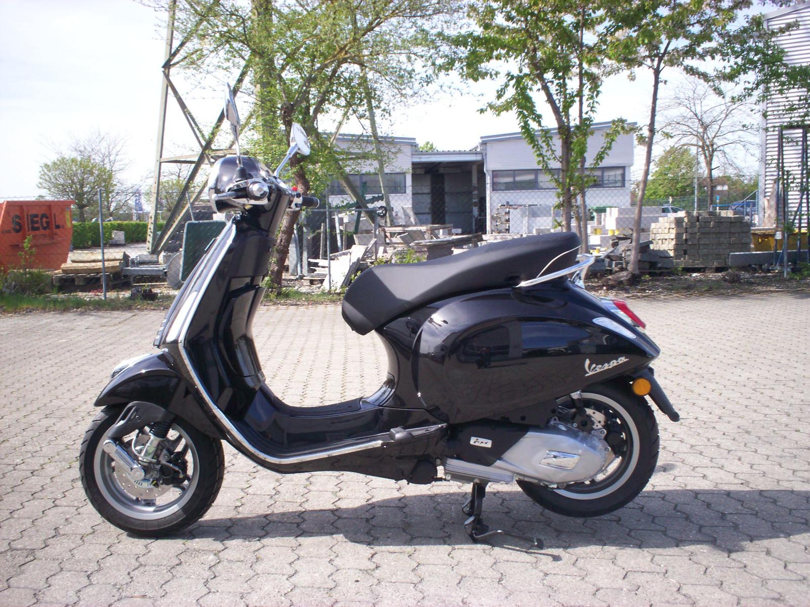 Vespa Frühlingsaktion  Primavera 125 neues Modell
