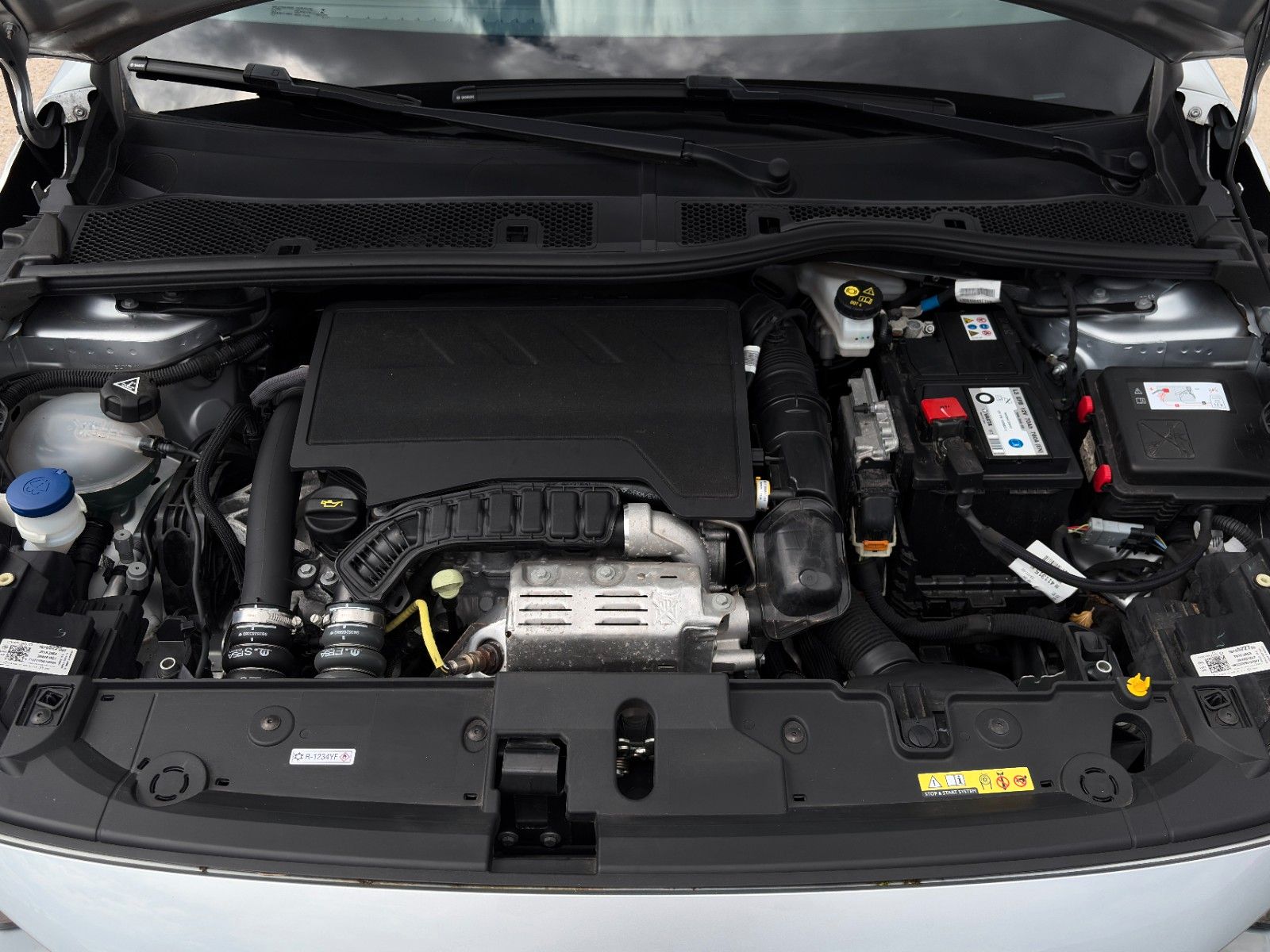 Fahrzeugabbildung Opel Corsa F 1.2 DIT S&S Elegance TEMP LHZ PDC CarPl.