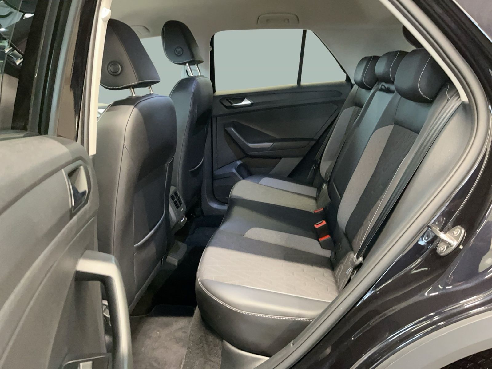 Volkswagen T-Roc - Bild 13