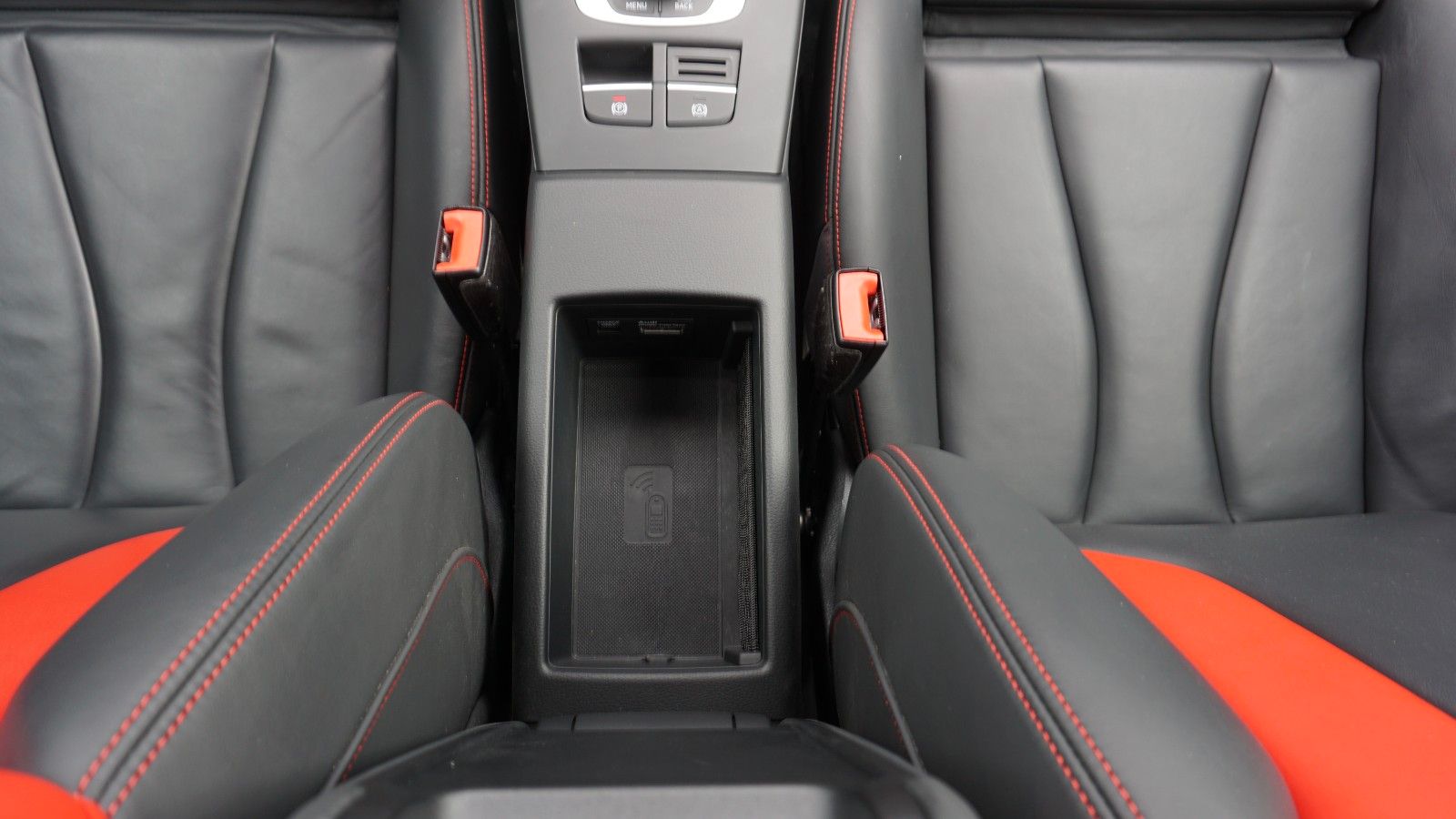 Fahrzeugabbildung Audi S3 Sportback 2.0 TFSI quattro, Leder, Navi, B&O