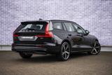 Volvo V60 2.0 B4 Plus Dark | Panorama dak | Adaptieve - gebrauchte Volvo V60 aus dem Jahr 2023