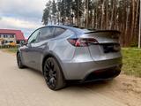 Tesla Model Y Long Dual Motor AWD Performace - Tesla Gebrauchtwagen von 2025