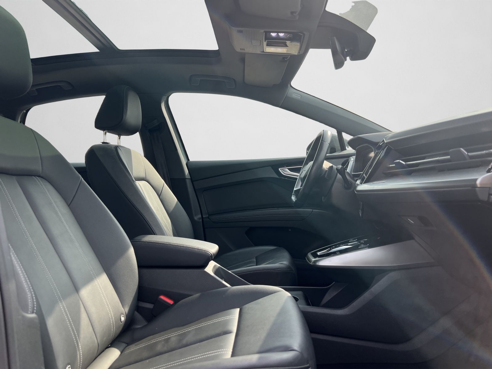 Audi Q4 Sportback e-tron 35 PANO SHZ LED MMI NAVI PLU foto 4