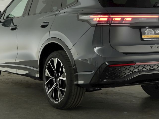 Tiguan R-LINE TSI DSG 4MOTION+AHK+MATRIX LED+NAV