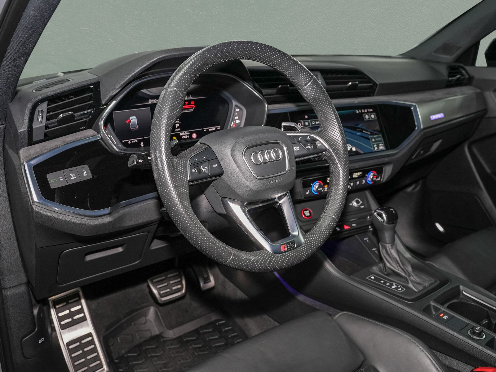 Fahrzeugabbildung Audi RSQ3 Sportback - RS-Sitze|21Zoll|RS-AGA|B&O