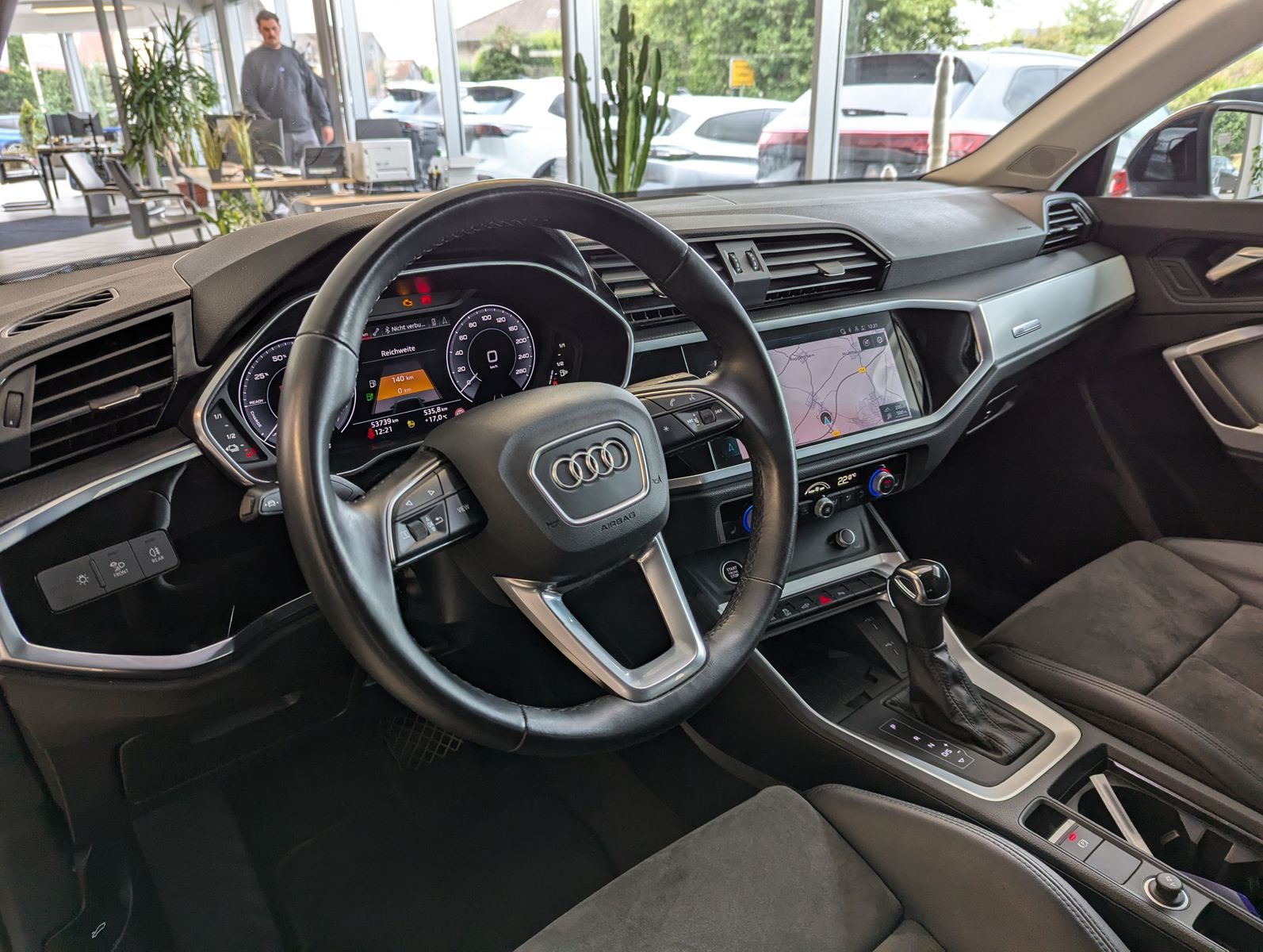 AUDI Q3 45 TFSI e S-tr. Sport-Sitze Leder ACC AHK 18" - Image 22