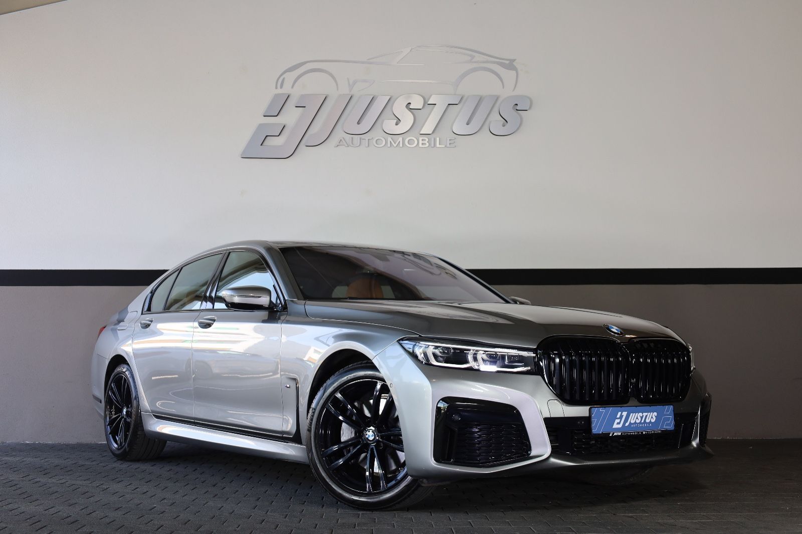 BMW 730d/360*/HUD/SHZ/DAB/AIRMATIC/HarmanKardon/R19