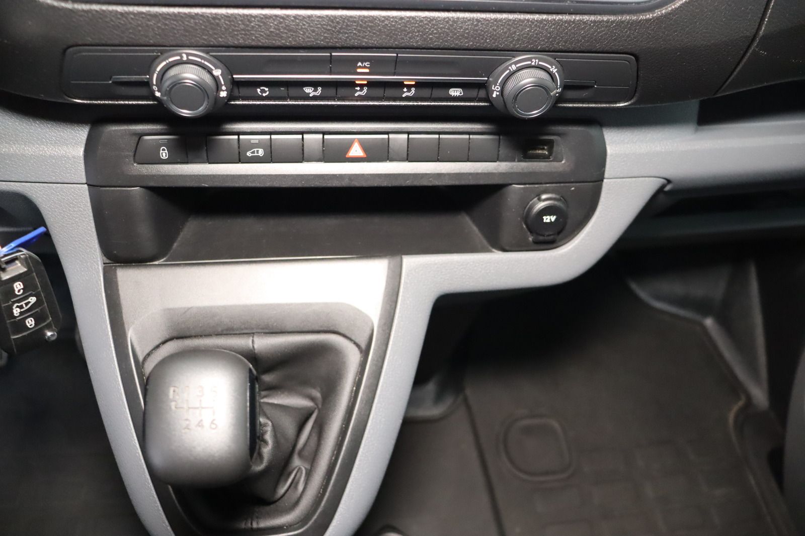 Fahrzeugabbildung Citroën Jumpy Kasten Club L2H1 * Klima * Navi * AHK