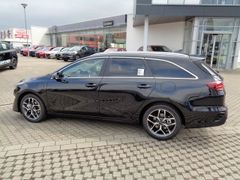 KIA Ceed Sportswagon 1.6 Plug-in Hybrid Platinum KIA Ceed Sportswagon 1.6 Plug-in Hybrid Platinum