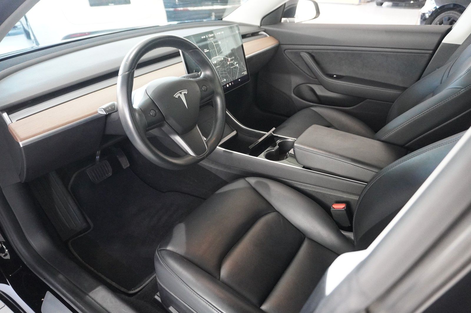 Fahrzeugabbildung Tesla Model 3 LONGRANGE DUAL-MOTOR NAVI/KAMERA/PANO/SH