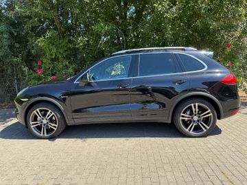 Porsche Cayenne - 9