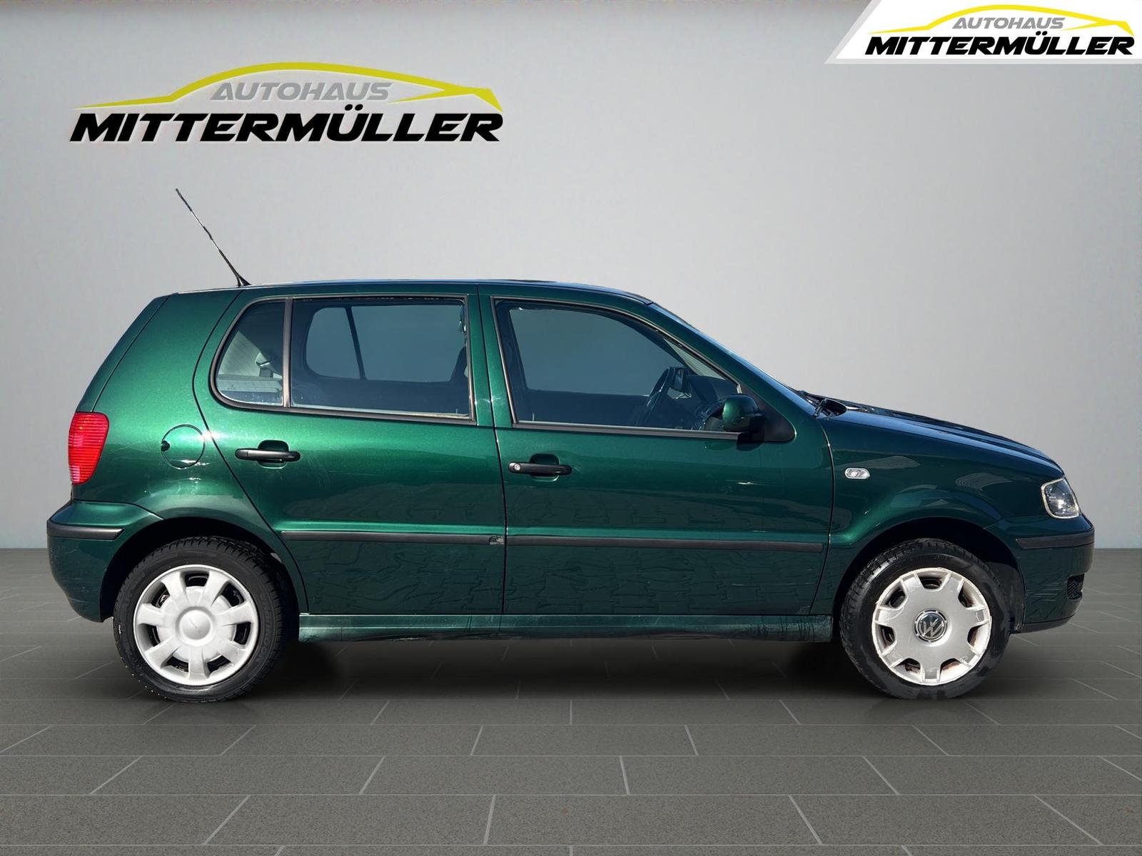 Volkswagen Polo 5 trg  1.Hand HU/Inspektion/Reifen/ZR neu