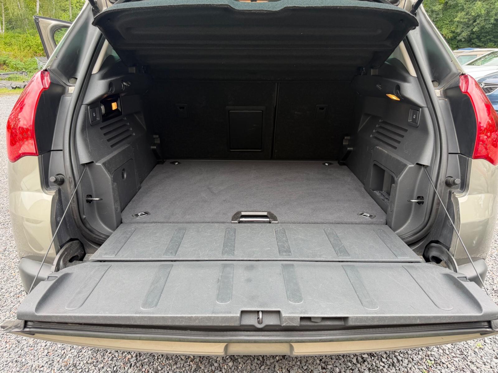 Peugeot 3008 1.6 HDI Allure Automatik Panorama Tempomat