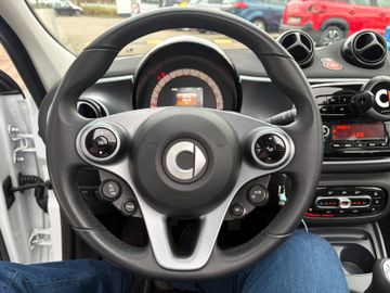 Fahrzeugabbildung Smart ForFour  Passion Klimaaut. Tempomat Faltdach