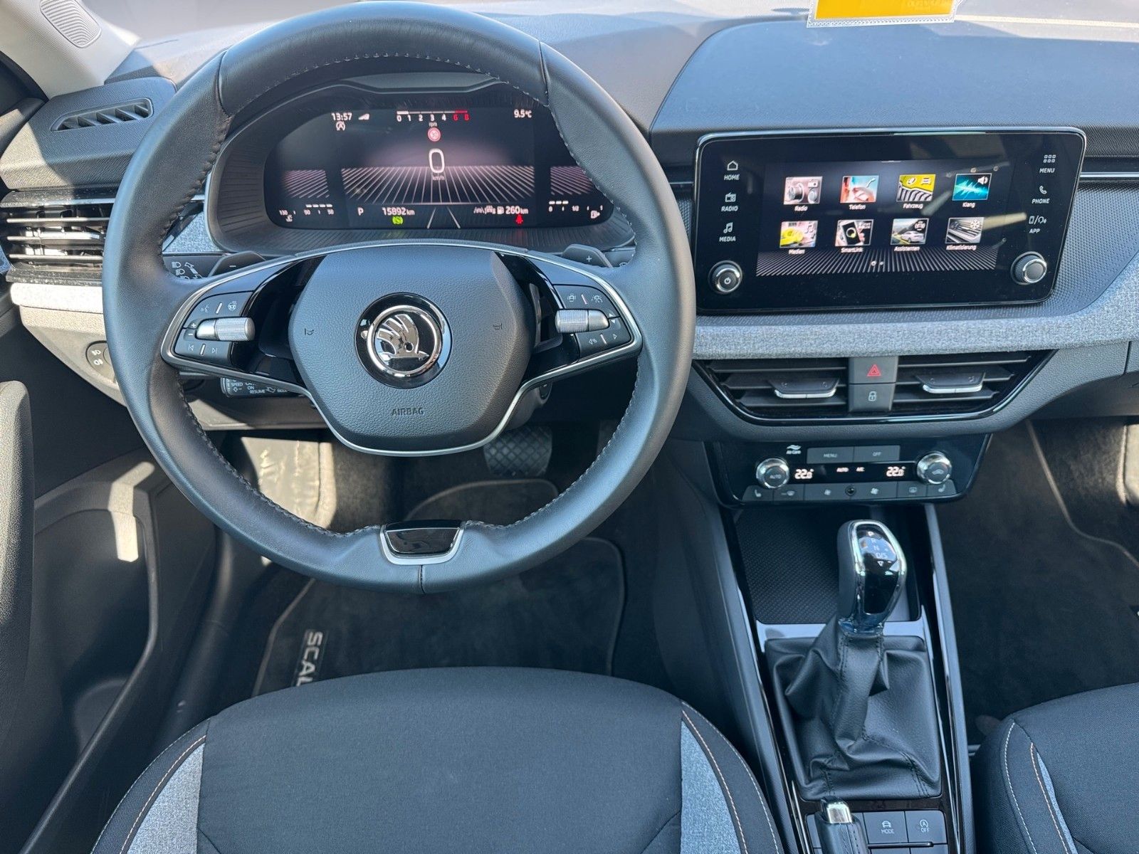 Fahrzeugabbildung SKODA Scala Selection 1.0 TSI