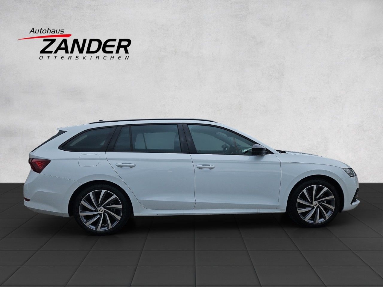 Fahrzeugabbildung SKODA Octavia Combi 2.0 TDI Sportline 4x4 DSG MATRIX