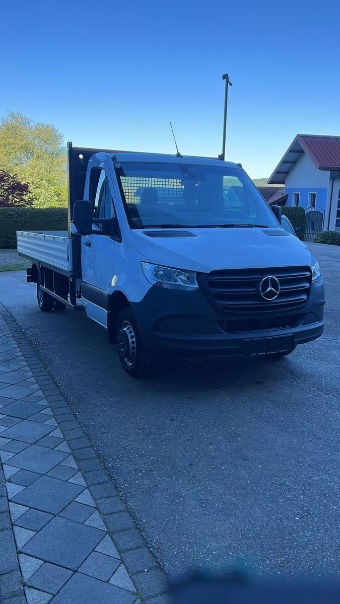 Mercedes-Benz Sprinter III Pritsche 515 AHK 15000 km 3,5 t