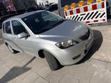 Mazda AUTOMATIK - Neu TÜV - 2. Hand - Allwetterreifen - Mazda 2 aus 2005