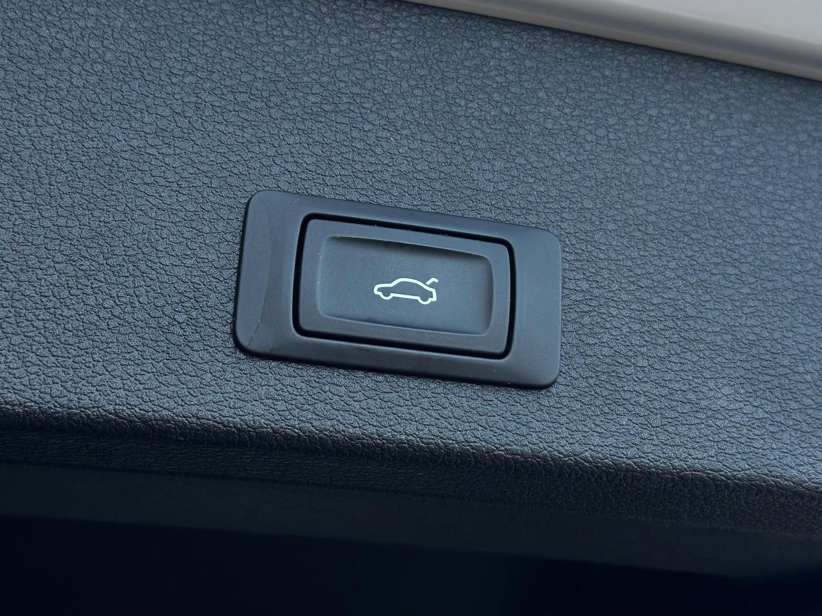 AUDI Q2 1.4TFSI S LINE CARBON* LED#SHZ#NAVI#TEMPO#PDC - Image 21