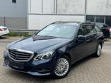 Mercedes-Benz E 220 CDI T  BlueTec/S-Dach/TWA/Abstand/AHK - Mercedes-Benz E 220: Kombi, Cdi