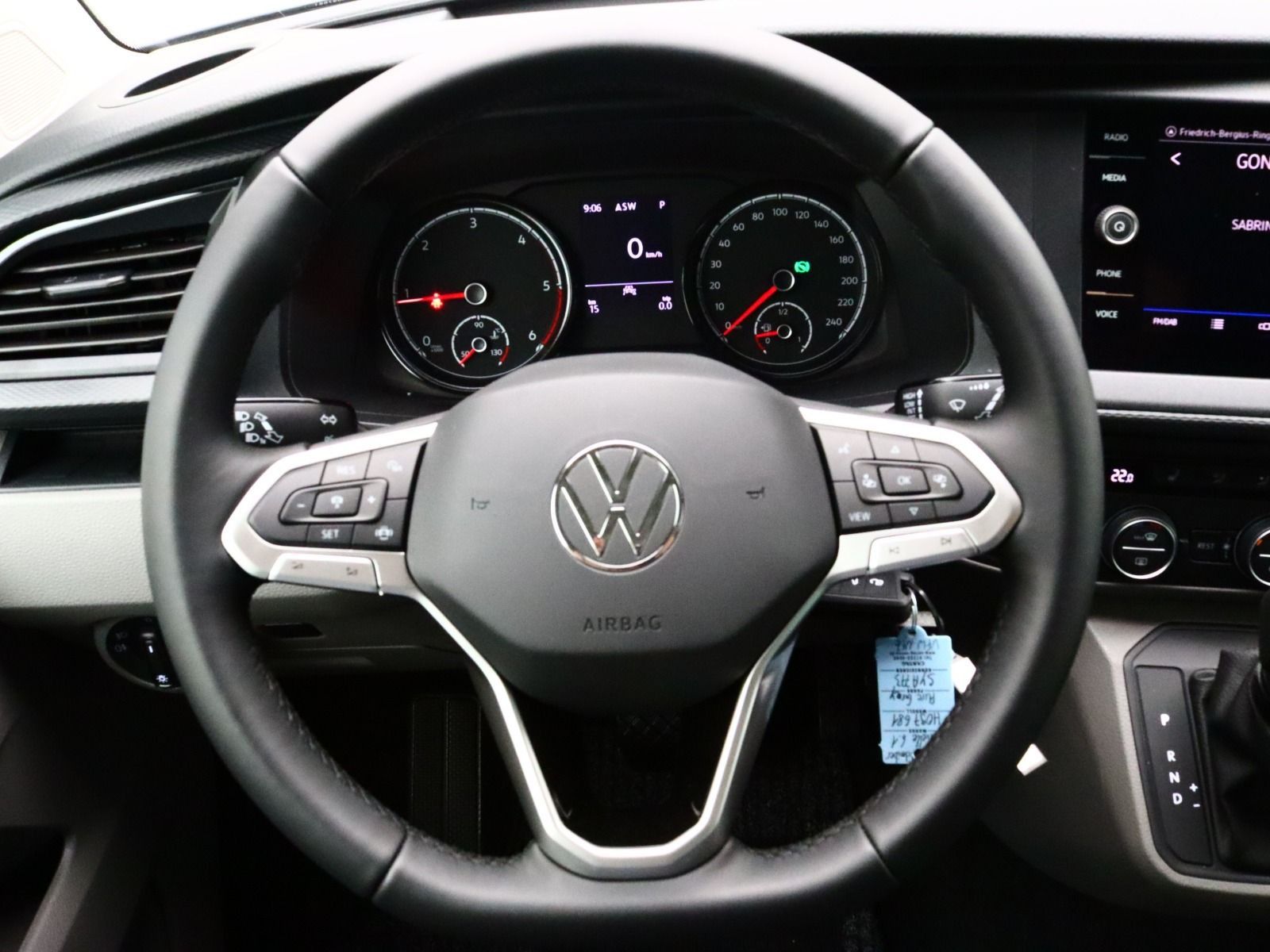 Volkswagen T6 Caravelle - Bild 18