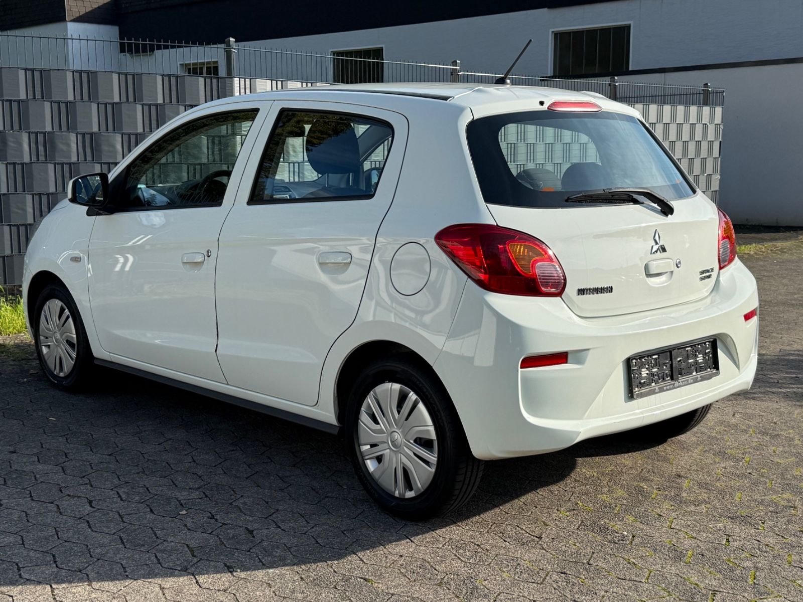 Mitsubishi Space Star Basis – Vorschaubild 10