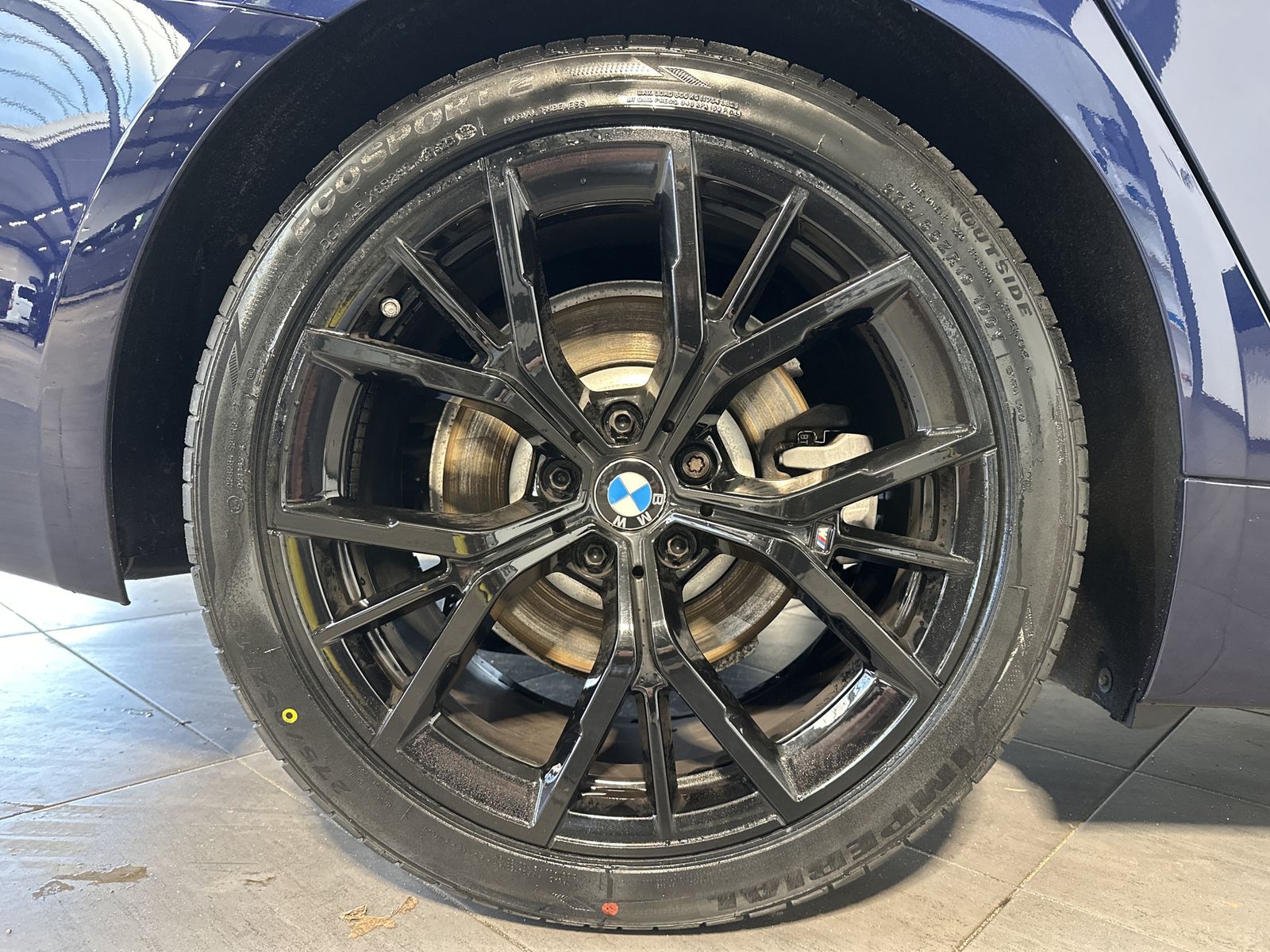 Fahrzeugabbildung BMW 520d Touring M-Sport NAV+LED+AHK+PANO+KAM+HIFI