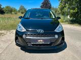 Hyundai i10 Style*Faltdach*AC*SHZ*Temp*Lenkr.hzng*8x*1A* - Hyundai i10: Schwarz