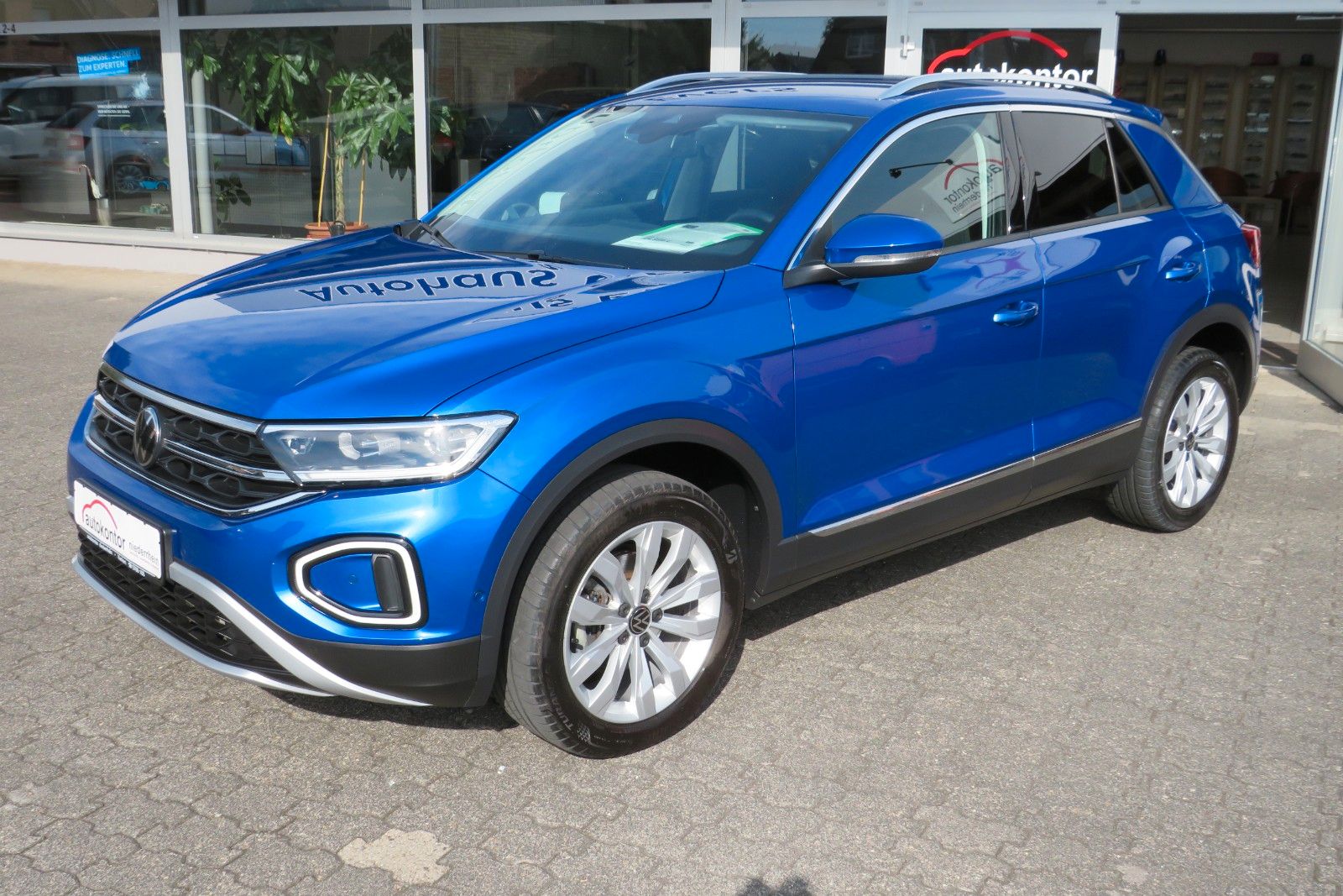 Fahrzeugabbildung Volkswagen T-Roc Style KAMERA ACC NAVI APP SITZH DIGI-COPI