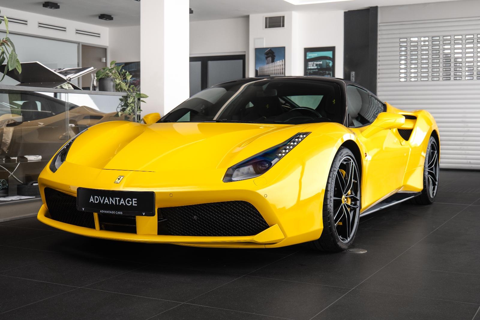 Ferrari 488 GTB /LIFT/Carbon/GialloModena
