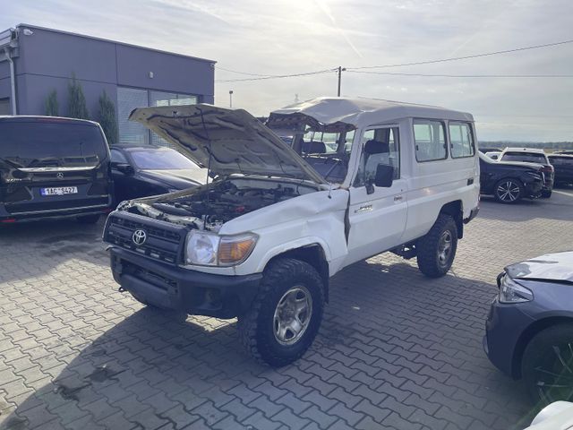 Toyota Land Cruiser 4.2 4X4