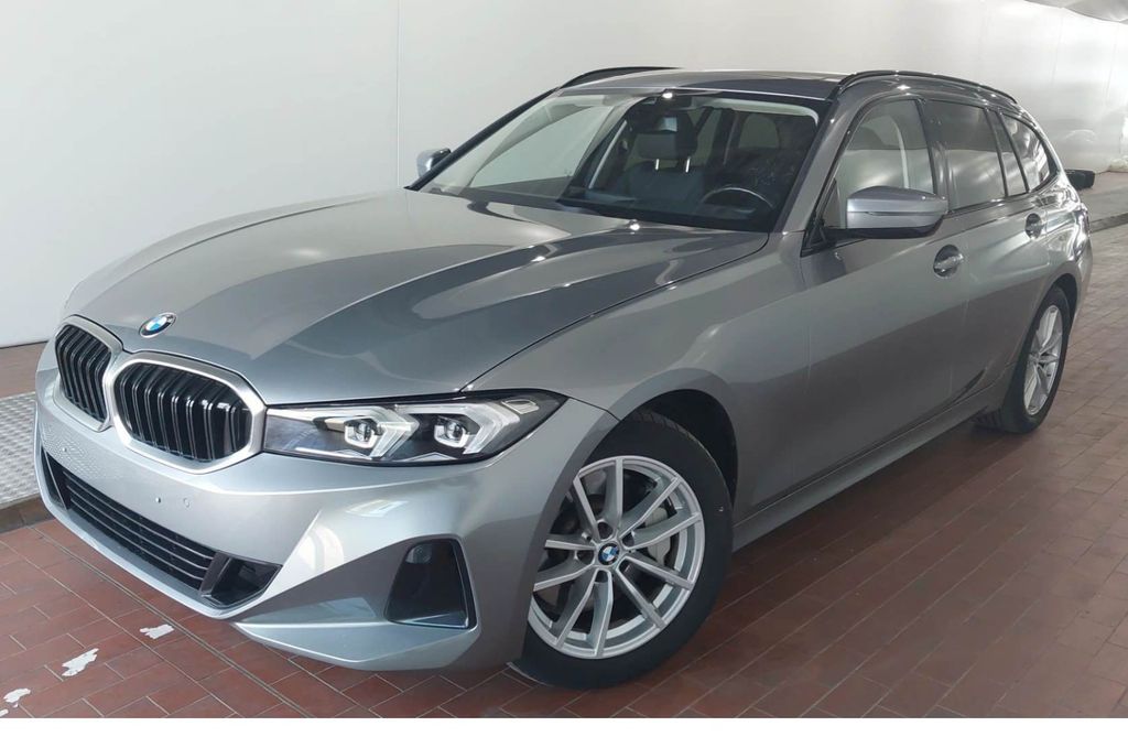 Image of BMW 330