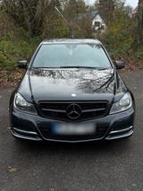 Mercedes-Benz C300 CDI 4MATIC Avantgarde - Mercedes-Benz C 300 aus 2011: 4matic