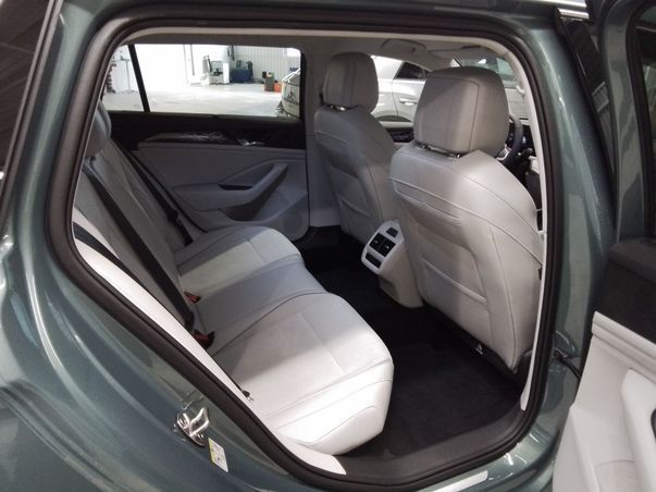 Volkswagen Passat Variant - Bild 8