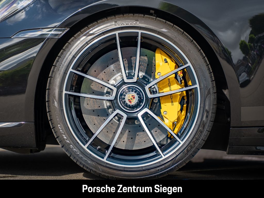 Porsche 992 (911) Turbo S
