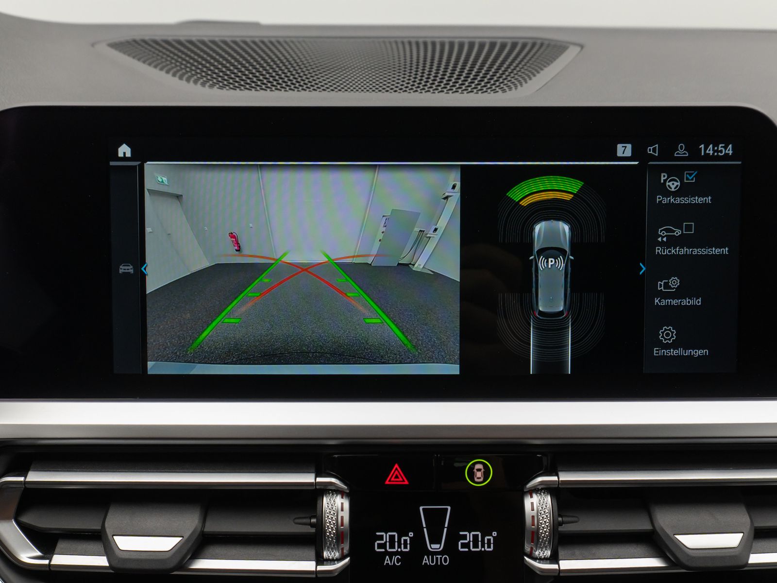 Fahrzeugabbildung BMW 330e  Sport Line Kamera DAB HiFi Komfort Alarm