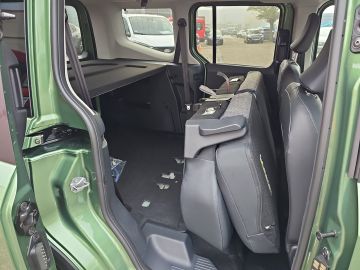 Bild 16 Ford Tourneo Courier BEV Active Leder Digitales Cockp