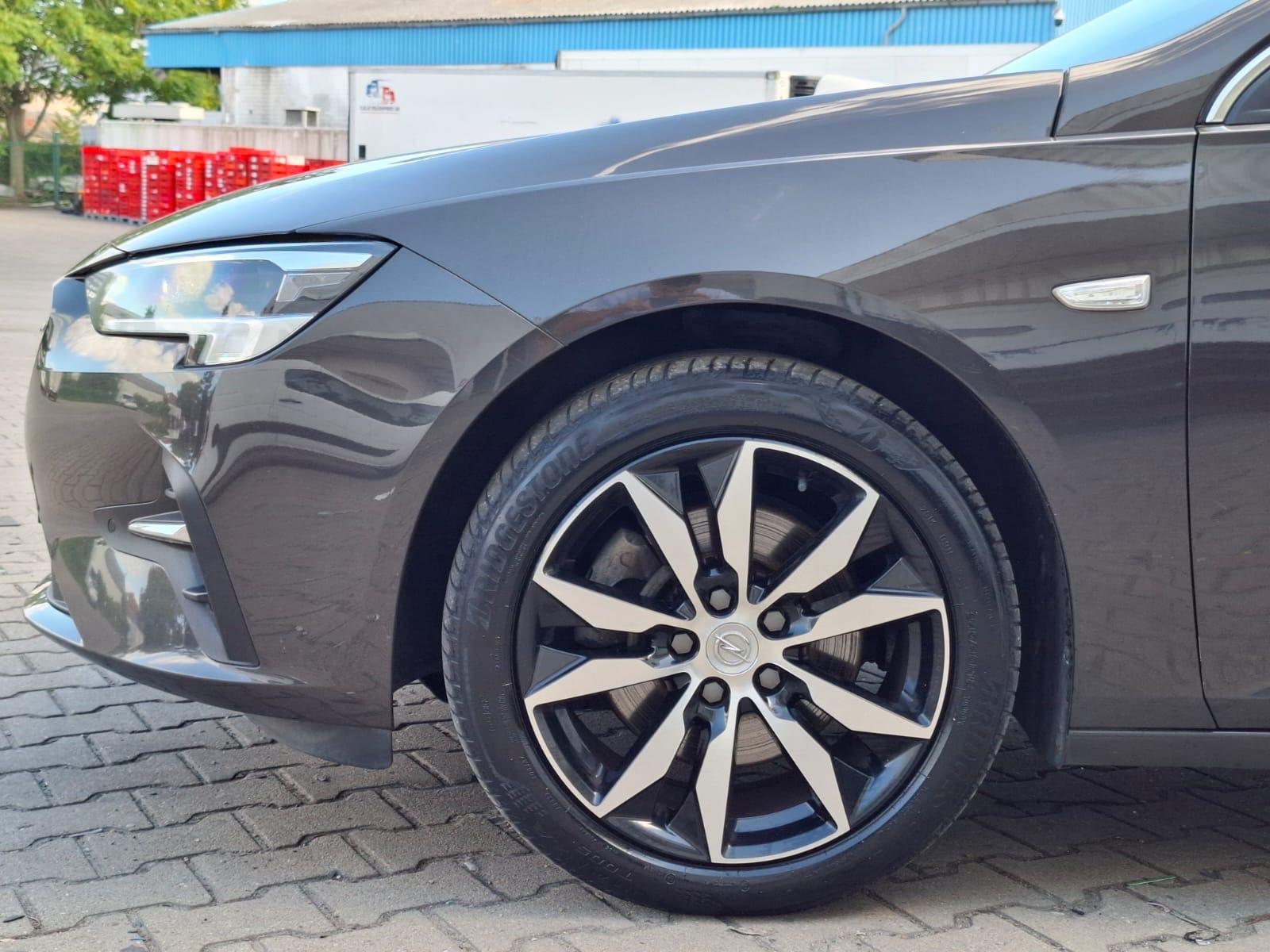Opel Insignia B Sports Tourer Elegance CAM HUD SzH AC