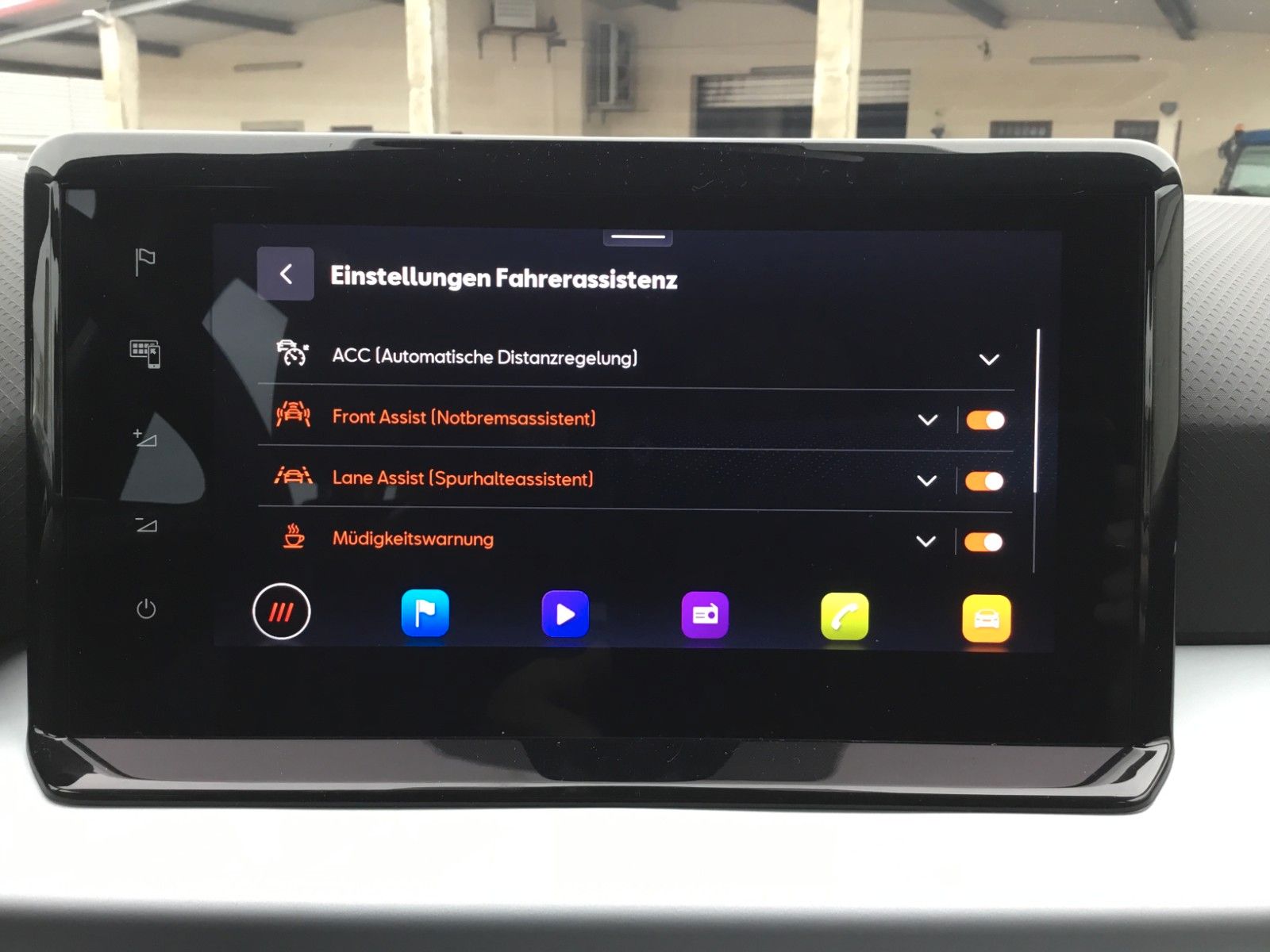 Fahrzeugabbildung SEAT Arona Style 1.0 TSI DSG+AHK+LED+Navi+Kamera