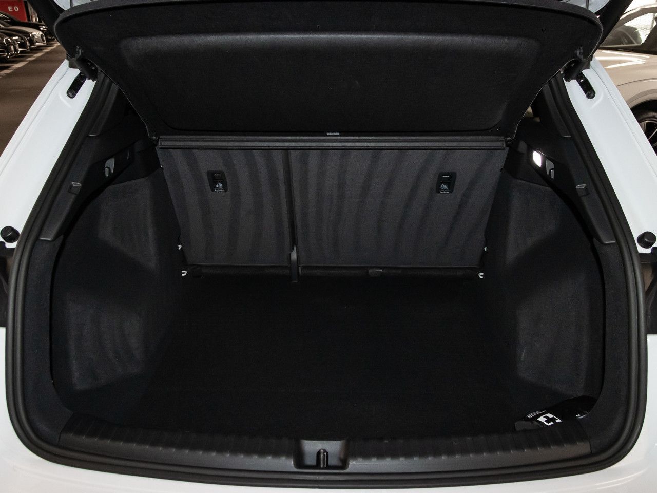 Audi Q4 e-tron 40 S line Standklima Navigation 19'' foto 7