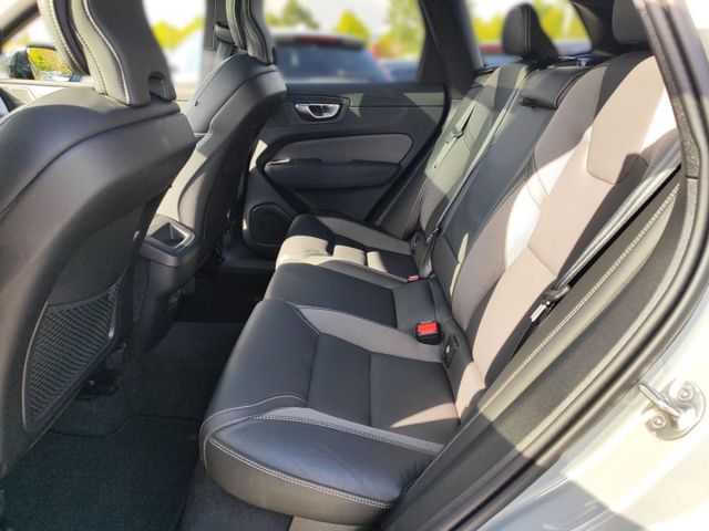 VOLVO XC 60 (Bild 23 von Array)