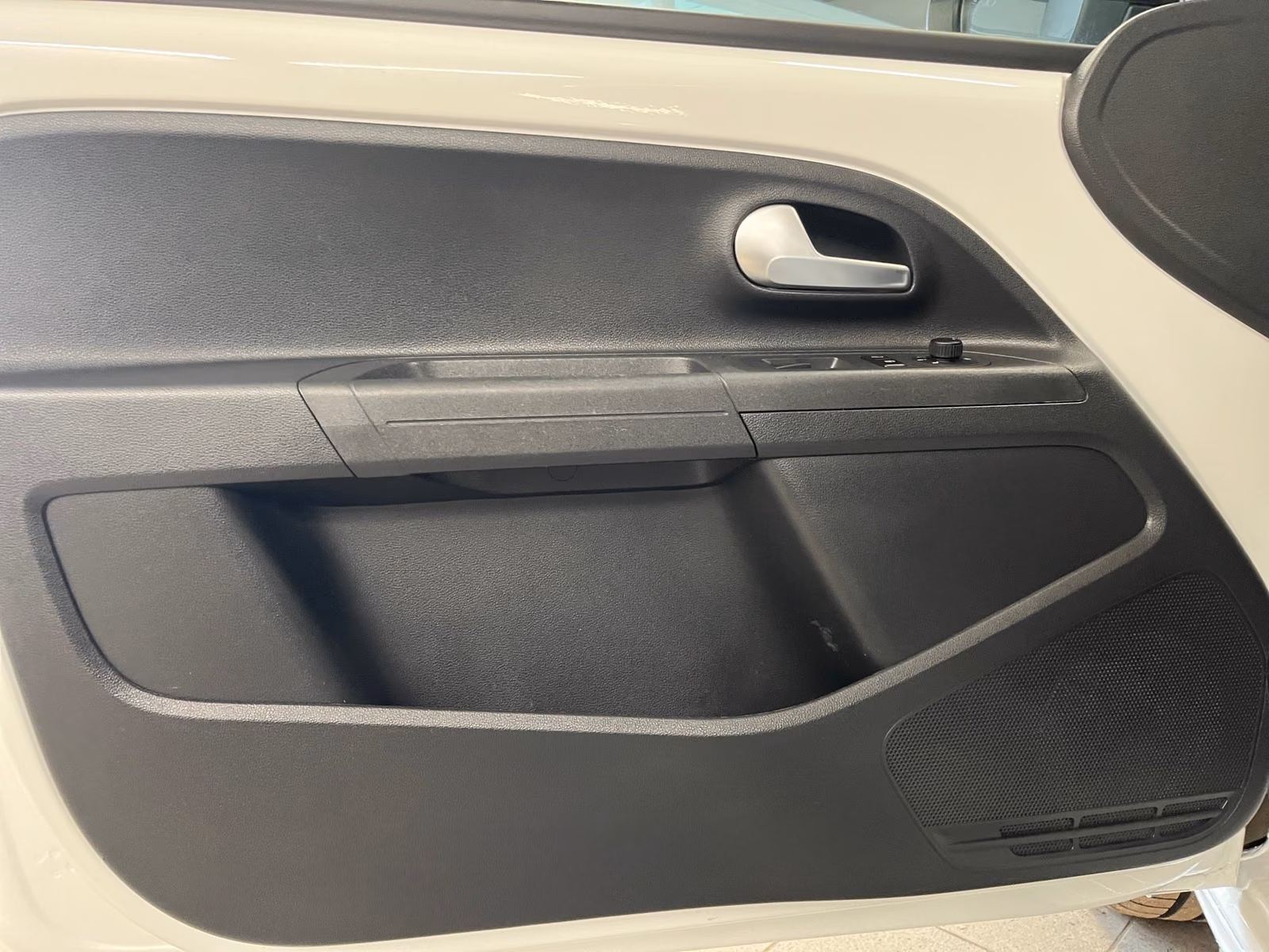 Volkswagen Up R-LINE+ALU 17+RÜCKFAHRKAMERA+WINTERPAKET+KLI, миниатюра 12