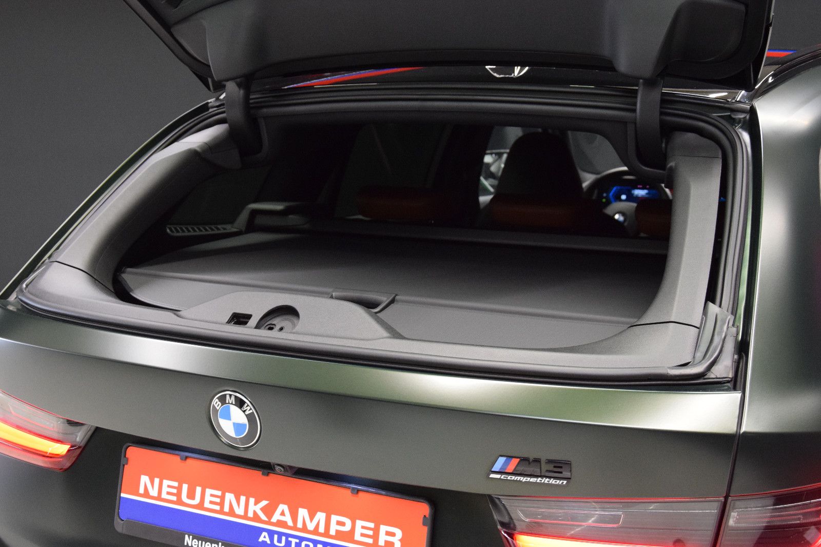 Fahrzeugabbildung BMW M3 Touring xDrive Competition Akrapovic Anlage