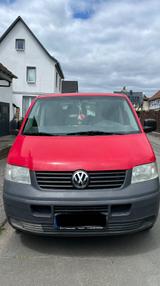 Volkswagen T5 Caravelle - Volkswagen T5 Caravelle: Rot